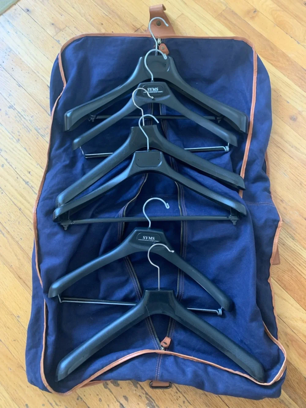 Rare vintage Navy United Colors of Benetton travel bag for suites and jackets